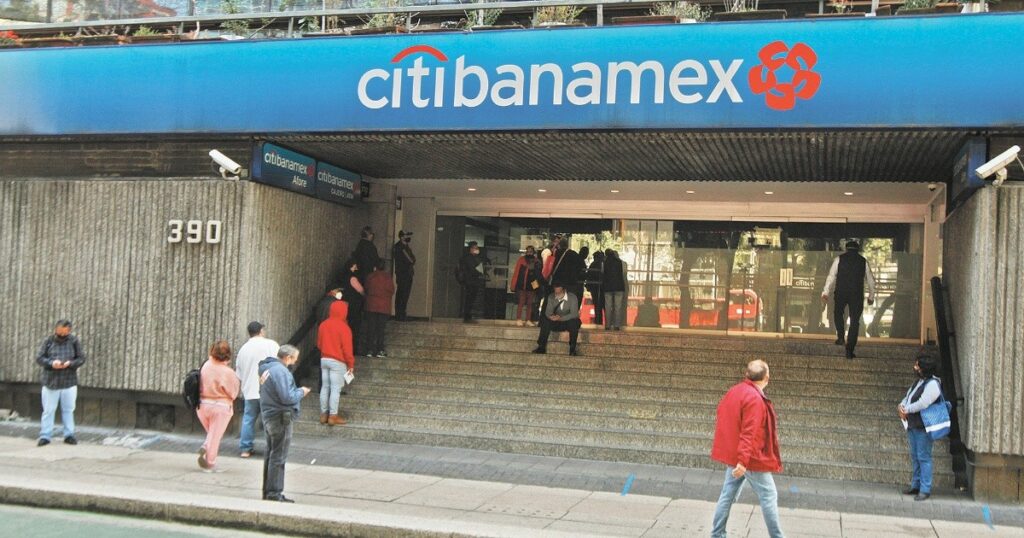 Sale of Banamex will take two years;  there is interest from nationals and foreigners