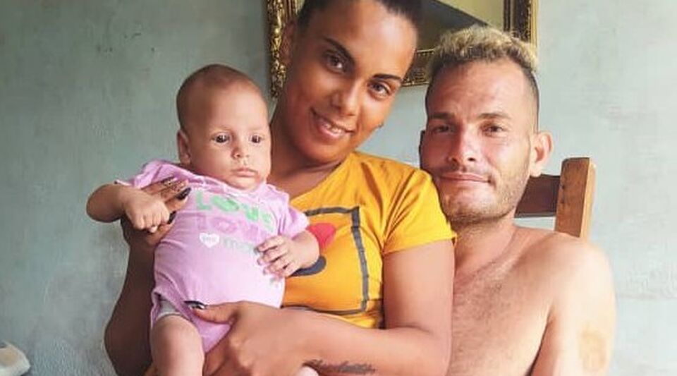 Sentenced to 14 years for 11J in Cuba and on hunger strike, he is the father of two babies