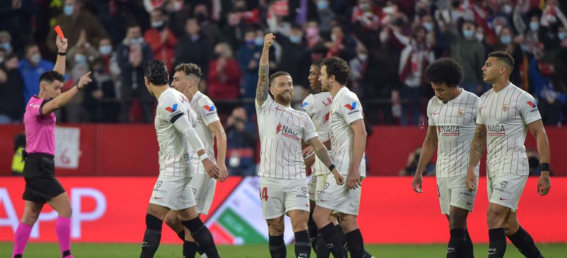 Sevilla set foot in the Europa League round of 16 by beating Dinamo Zagreb 3-1
