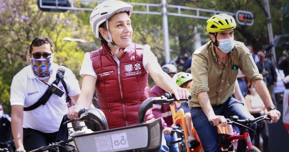 Sheinbaum participates in a ride to encourage the use of bicycles