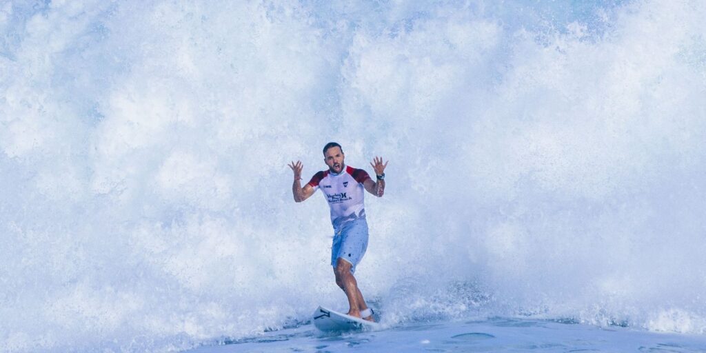 Surfing: Brazil continues only with Caio Ibelli on Sunset Beach