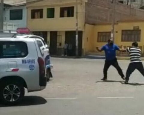 Tacna: Drivers fight in the middle of public roads (VIDEO)