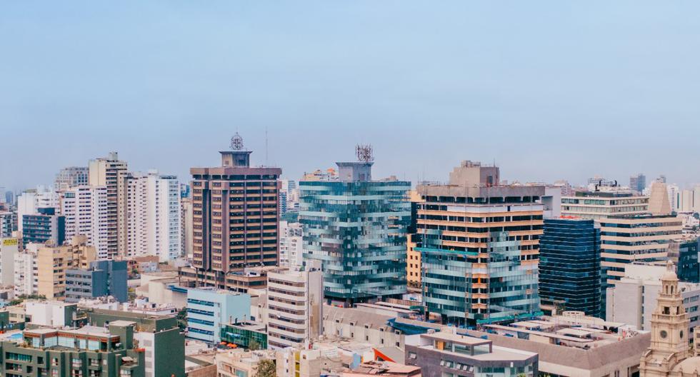 The Central Tower is inaugurated, the first of the three Camino Real Towers to be completely transformed