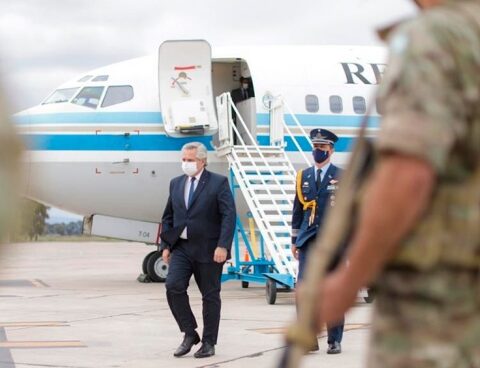 The President travels to Corrientes to tour the regions affected by the fires