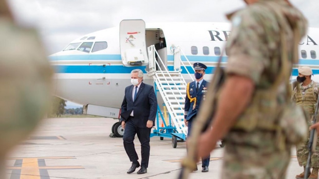 The President travels to Corrientes to tour the regions affected by the fires