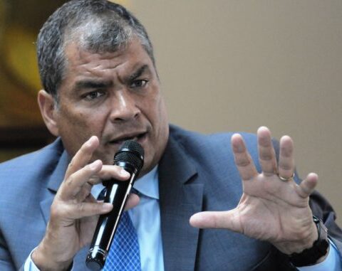 El expresidente Rafael Correa perdió su pensión tras ser sentenciado en el caso de corrupción de Odebrecht.