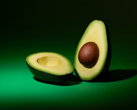 The US conditions the purchase of Mexican avocado after threats to inspectors