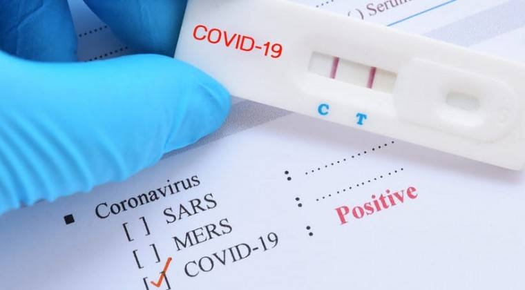 The number of infections and deaths from COVID-19 decreases