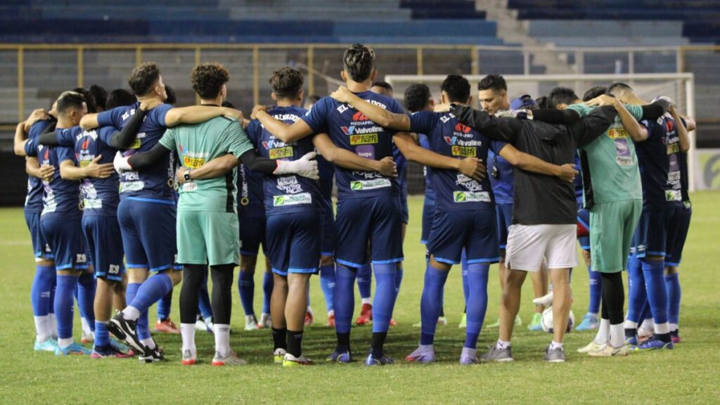 Los jugadores de El Salvador `se plantan' horas antes del partido ante Canadá