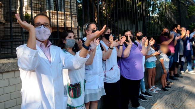 They claim for the building of a school for the deaf for a plan to make it Casa del Vino