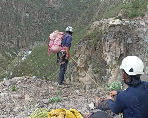 They hope that the river will return the body of the Belgian tourist