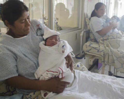 They propose that newborns have a pension fund through the sale of placenta from mothers