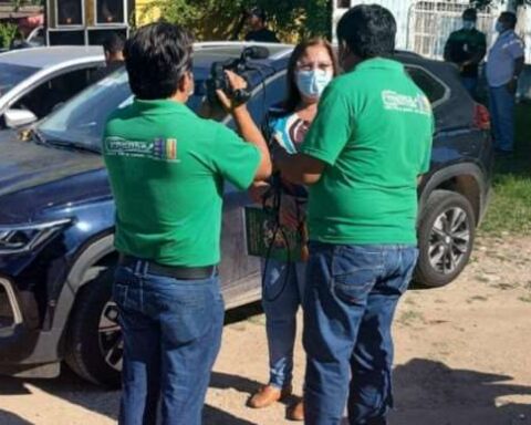 They return a stolen car in Corumbá to a Brazilian teacher