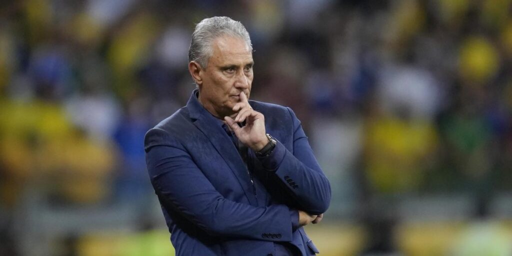 Tite: "A team is not more offensive for having three strikers"