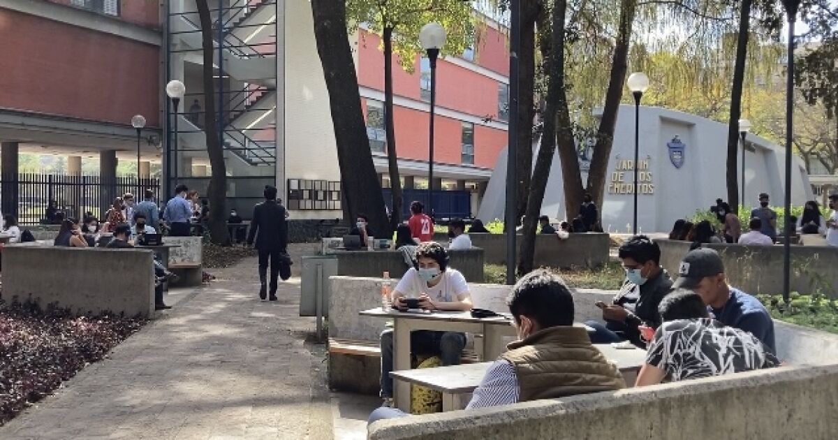 UNAM: with face masks and ventilated spaces, students return to the classroom