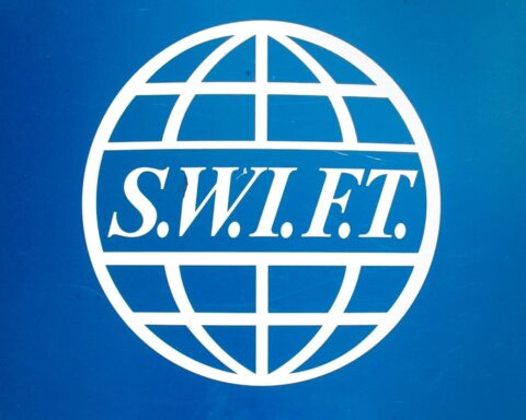 US and EU agree to remove “certain” Russian banks from Swift system