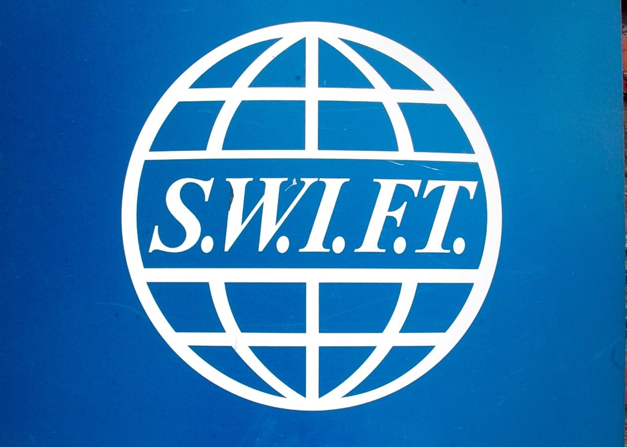 US and EU agree to remove “certain” Russian banks from Swift system