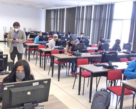 El retorno a las aulas universitarias y otras medidas se aplicarán desde el 21 de febrero.