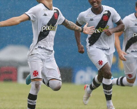 Vasco beats Madureira with tranquility and takes the lead of Carioca