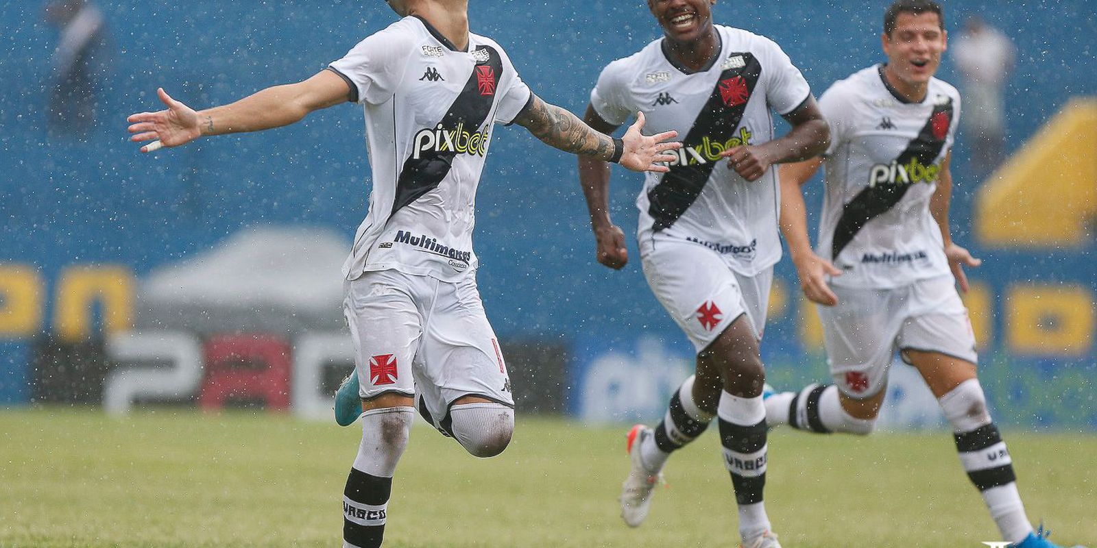 Vasco beats Madureira with tranquility and takes the lead of Carioca