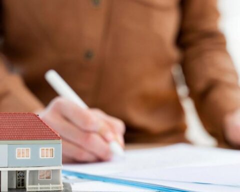 What are the documents and procedures to consider to buy a home in 2022?