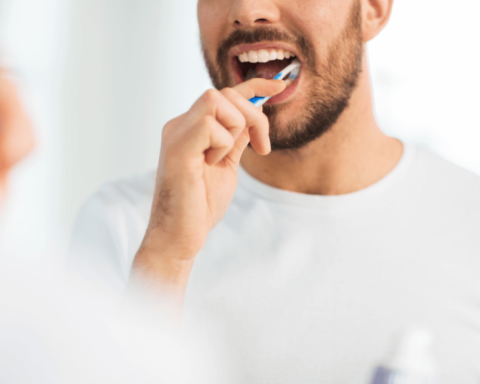 Why does brushing your teeth prevent complications from the coronavirus?