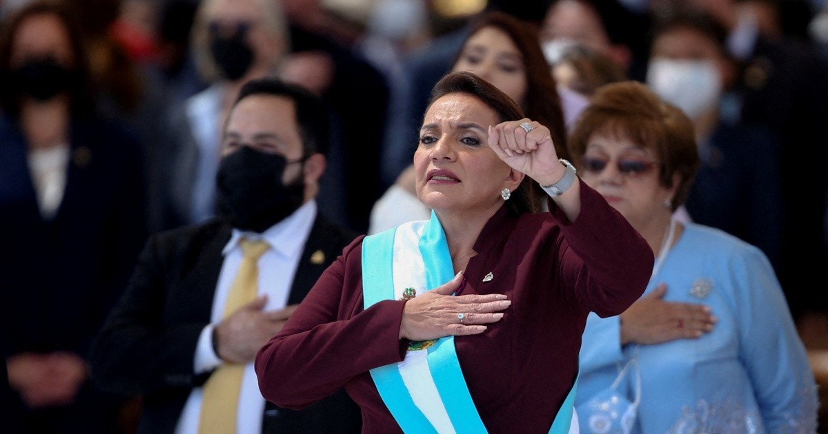 Xiomara Castro, president of Honduras, tests positive for Covid-19