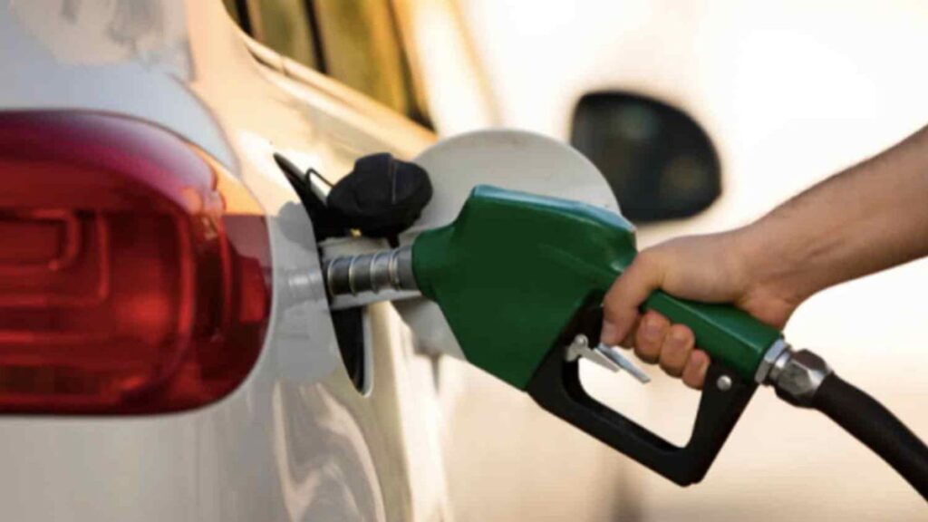 Premium gasoline exceeds 29 pesos per liter in CDMX