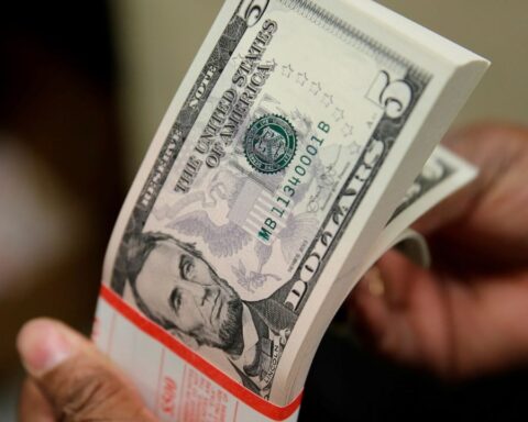 Dollar today: how much is the foreign currency trading for this Thursday, March 24