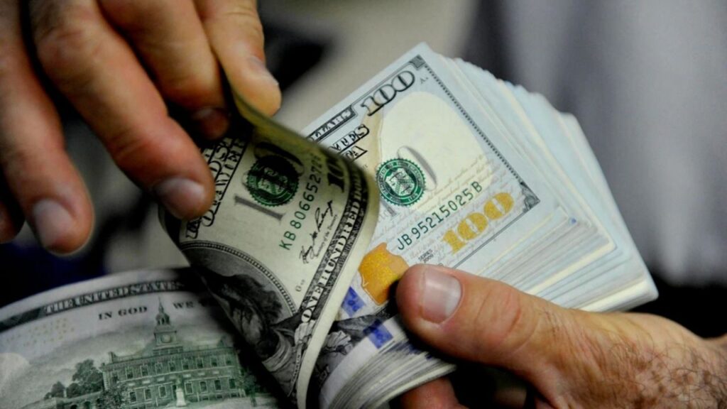 Dollar today: how much is the foreign currency trading for this Friday, March 25