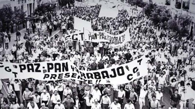 40 years ago, the CGT mobilized to Plaza de Mayo and challenged the dictatorship