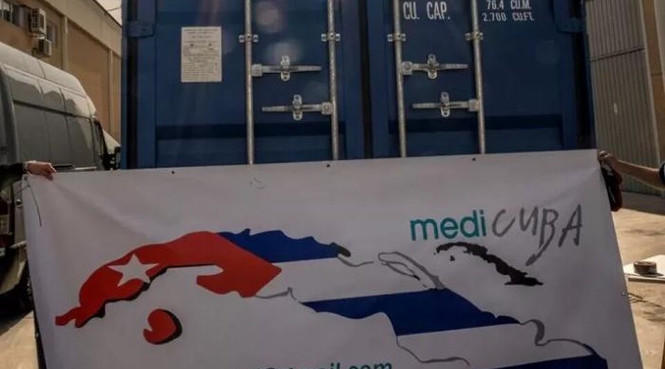 A container with donated medicines arrives in Cuba from Madrid