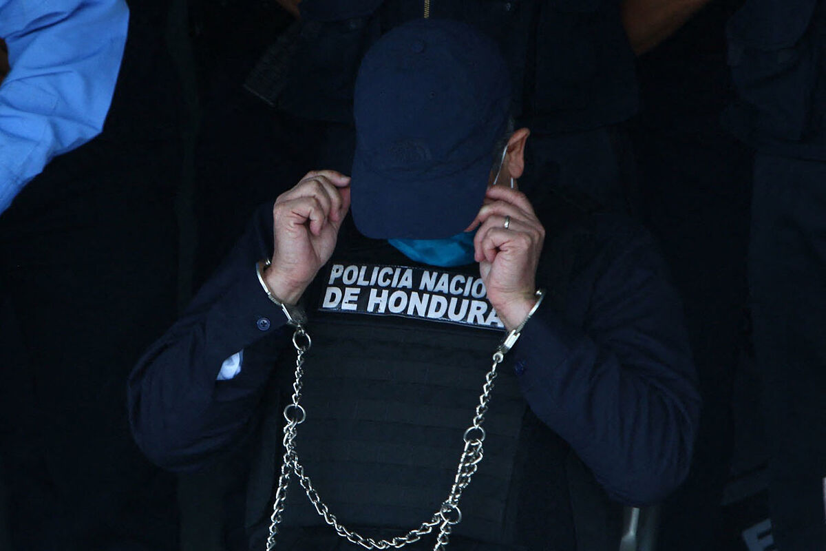 A judge grants the extradition of former Honduran president Juan Orlando Hernández to the US for drug trafficking