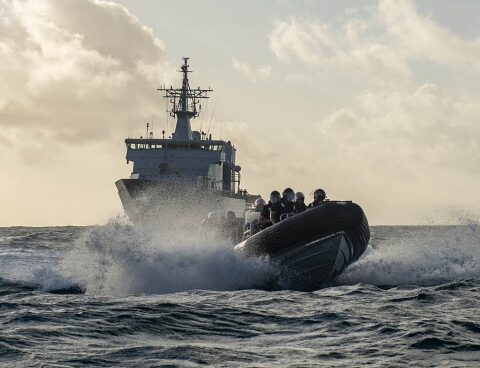 A ship capsized and four people died.