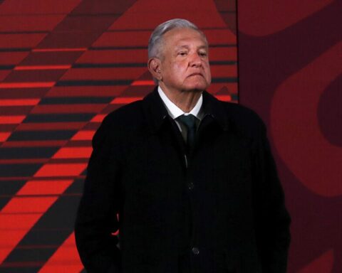 AMLO, do you respect the self-employed?  This is what their actions say