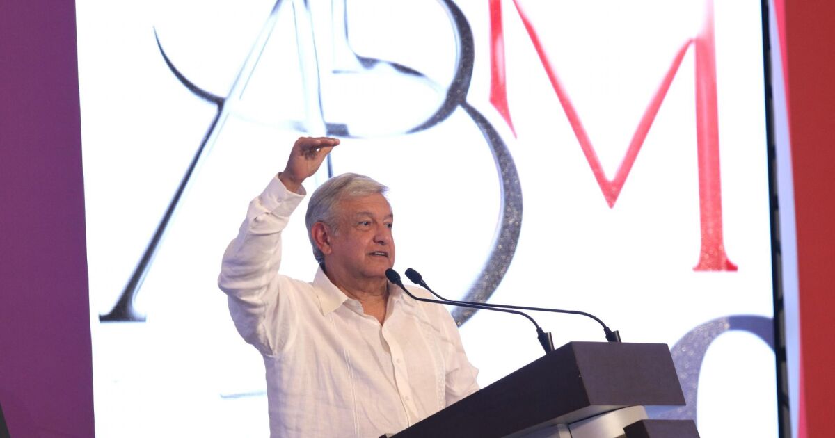 AMLO in Banking: from "let's see who will tie the tiger" looking for investment