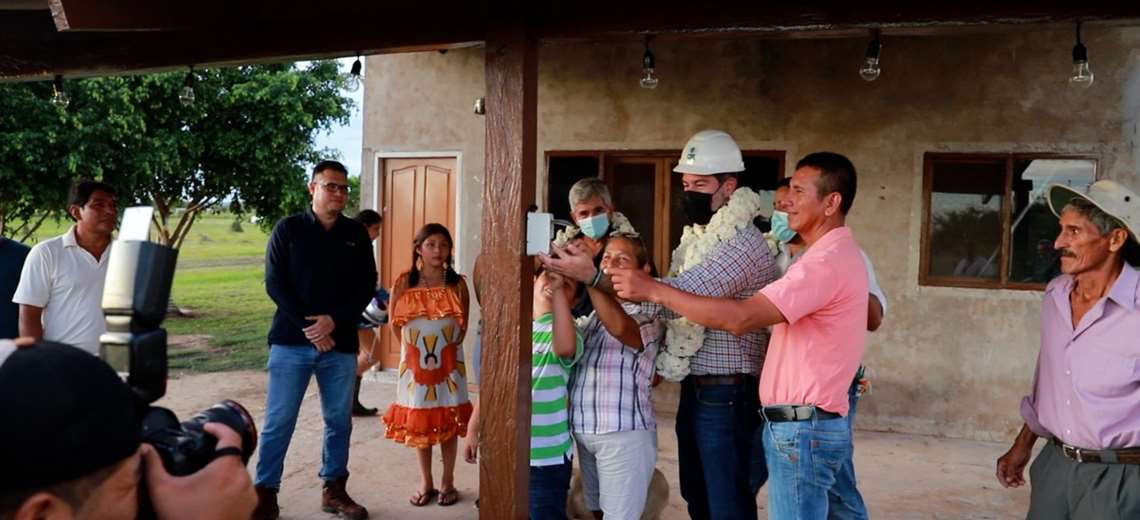 After 30 years of waiting, about 600 families in Chiquitania have electricity in their homes