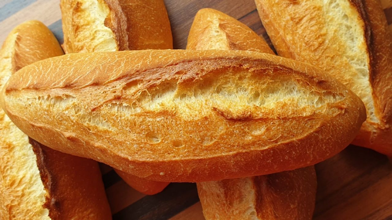 Agreement between the Government and bakers: how much was the kilo of bread