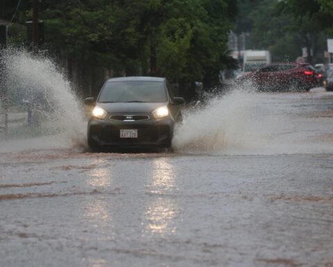 Announced rain and occasional storms