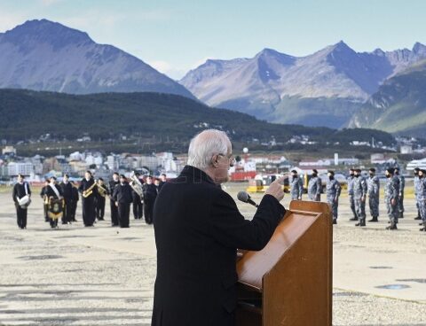 Argentina begins to build a new portal to Antarctica in Ushuaia