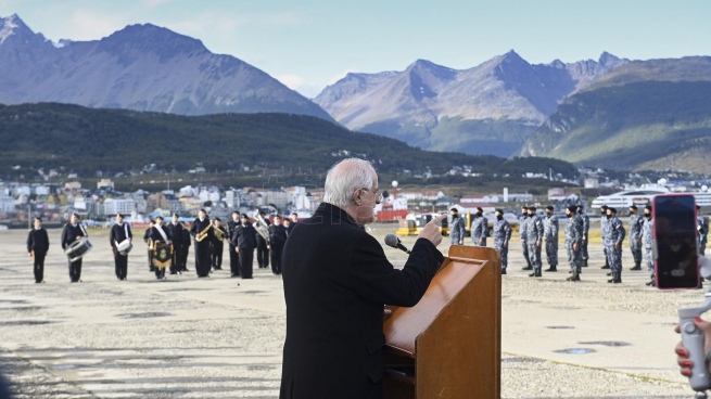 Argentina begins to build a new portal to Antarctica in Ushuaia