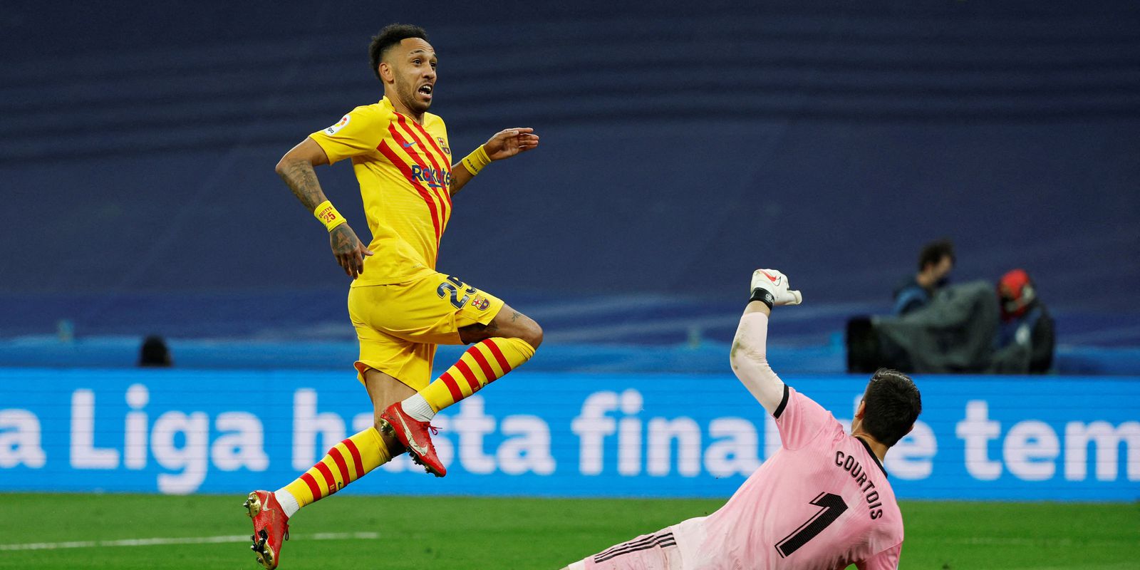 Barcelona thrash Real Madrid at the Santiago Bernabéu