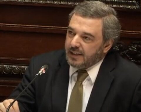 Bergara: Lacalle did not mention the reduction of salaries and liabilities or the increase in taxes and fees