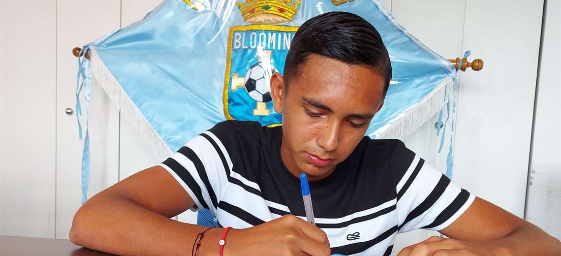 Blooming secures a 16-year-old winger