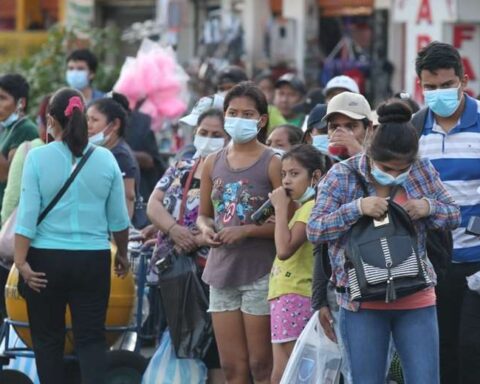 Bolivia registers a slight increase in Covid infections and borders on 900 thousand accumulated cases