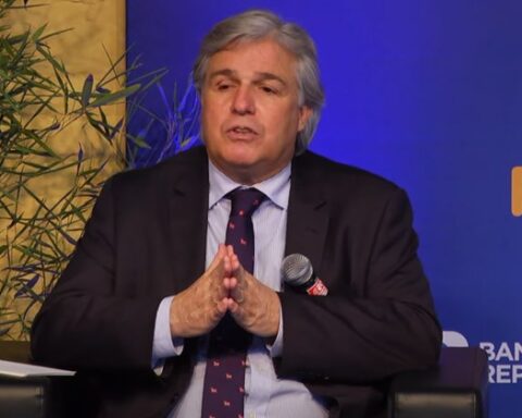 Bustillo resigned due to Uruguay's position in the face of the OAS's condemnation of Russia, but Lacalle rejected it