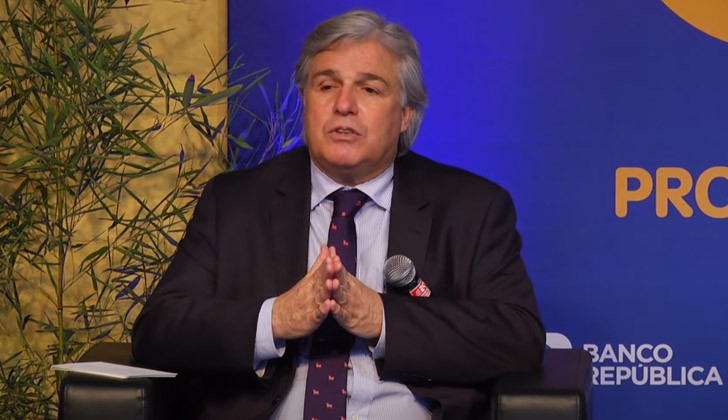 Bustillo resigned due to Uruguay's position in the face of the OAS's condemnation of Russia, but Lacalle rejected it