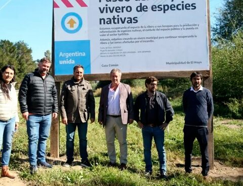 Cabandié delivered resources to restore area damaged by fires in the Andean Region