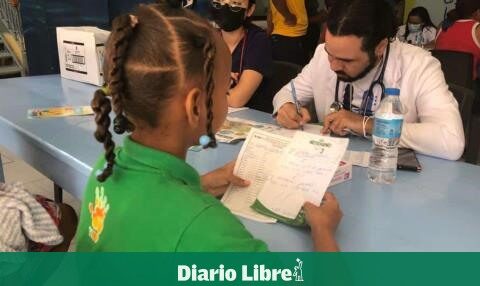 Children from Santiago Oeste benefited from a health day