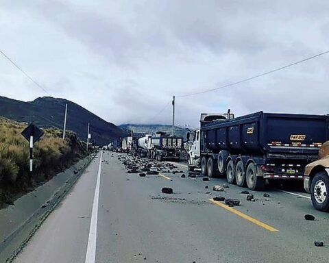 Closure of Carretera Central announced from 00:00 hours today in protest against mining company